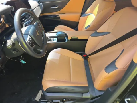 More photos of 2022 Lexus ES 350 at Autos of Dallas - Irving, TX