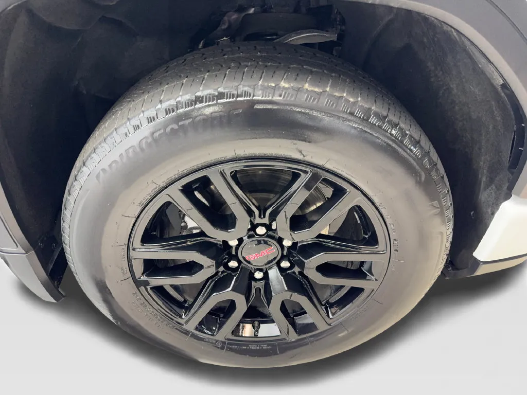 GMC Sierra photo 81