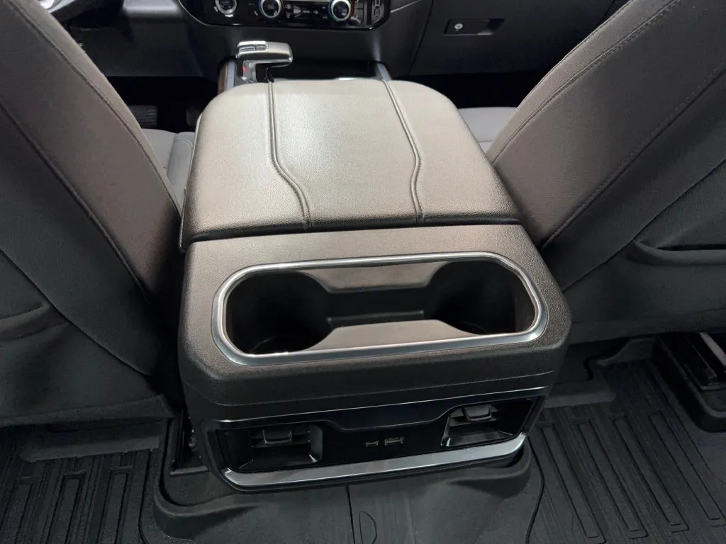 GMC Sierra photo 70