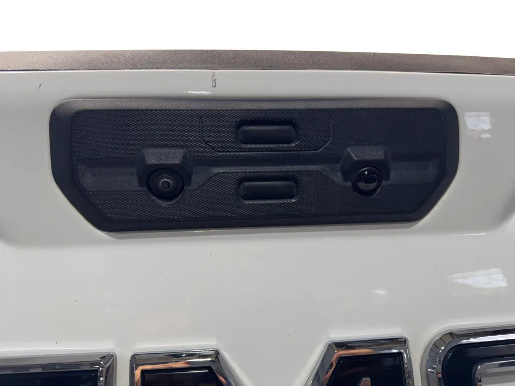GMC Sierra photo 23