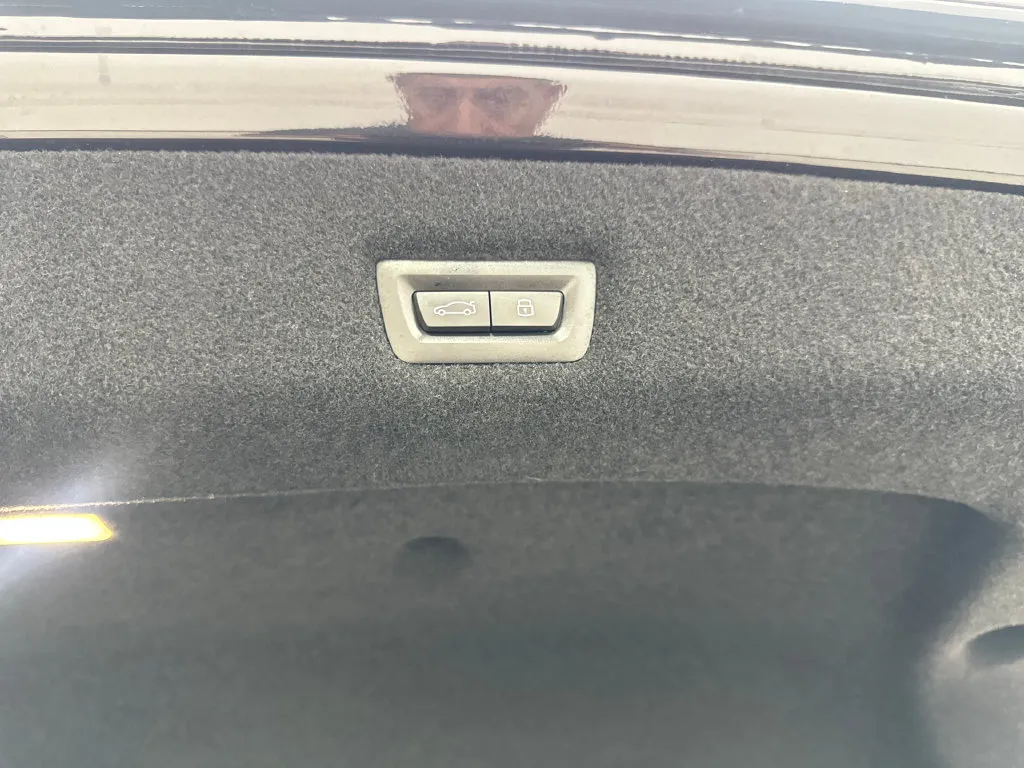 BMW i7 photo 79