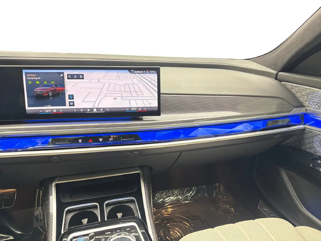 BMW i7 photo 54