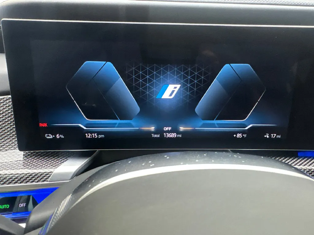 BMW i7 photo 59