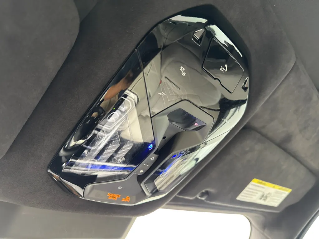 BMW i7 photo 71