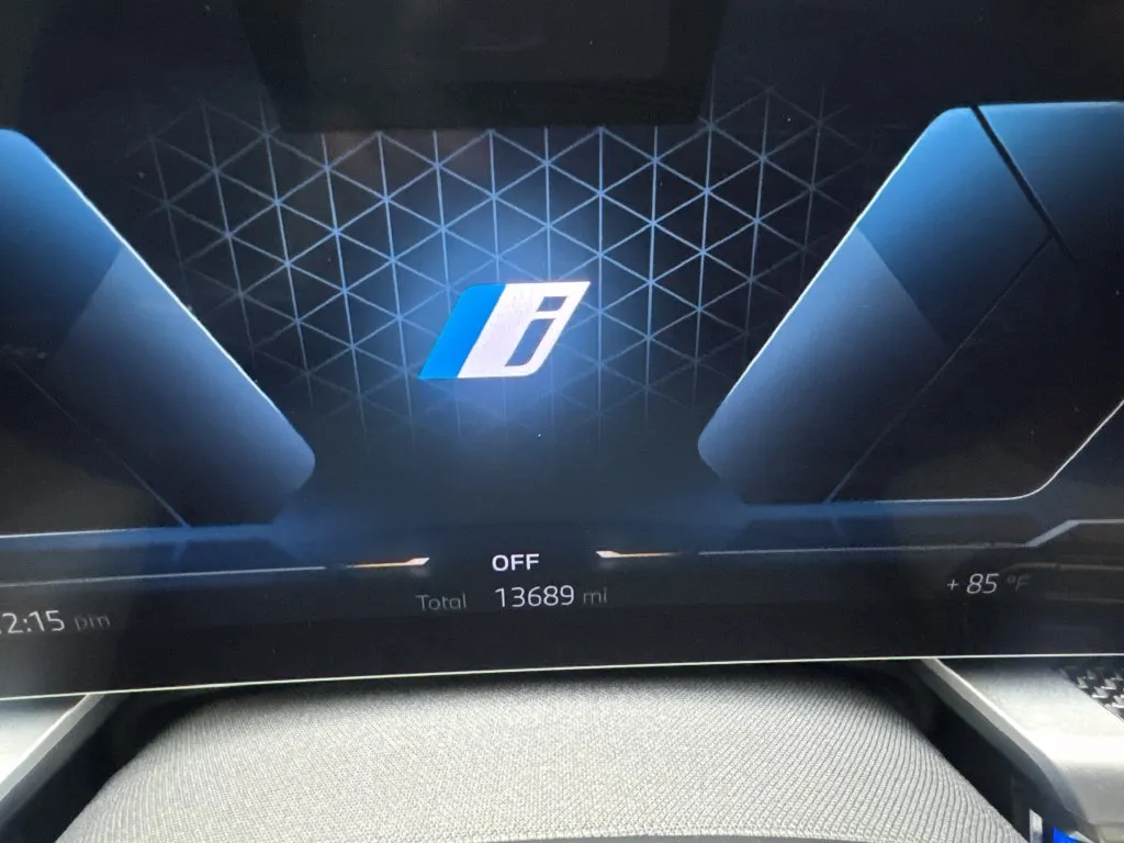 BMW i7 photo 60