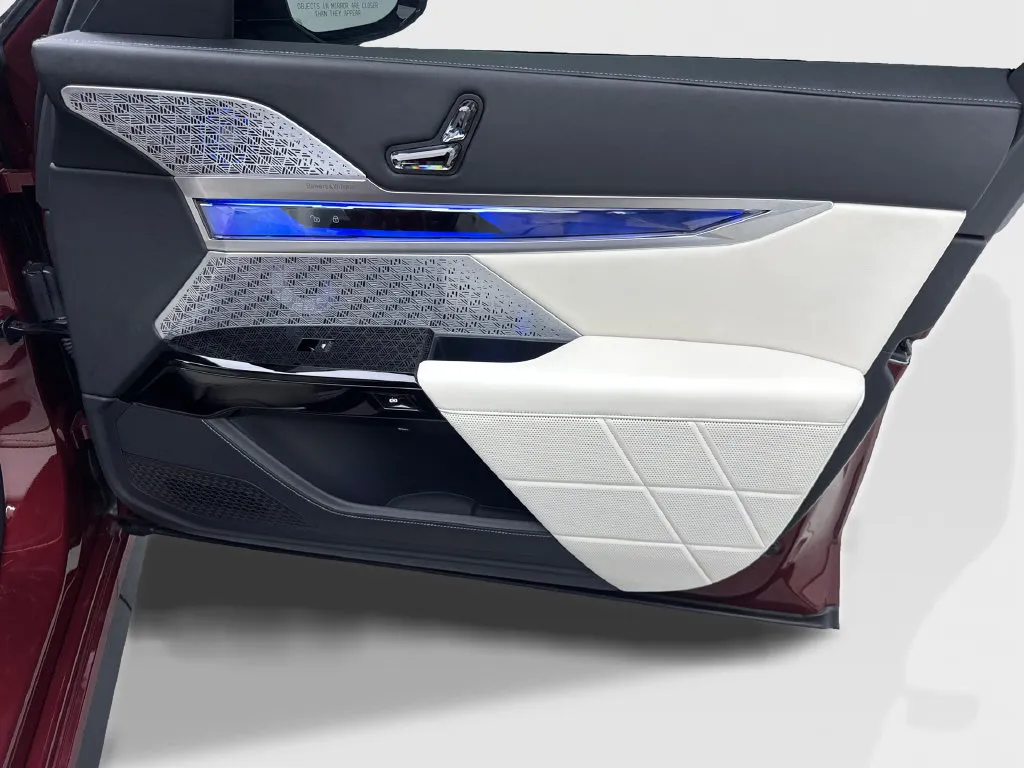 BMW i7 photo 48