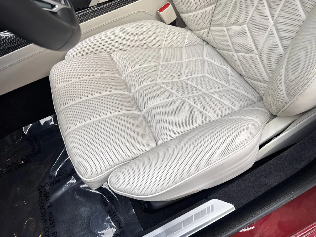 BMW i7 photo 30