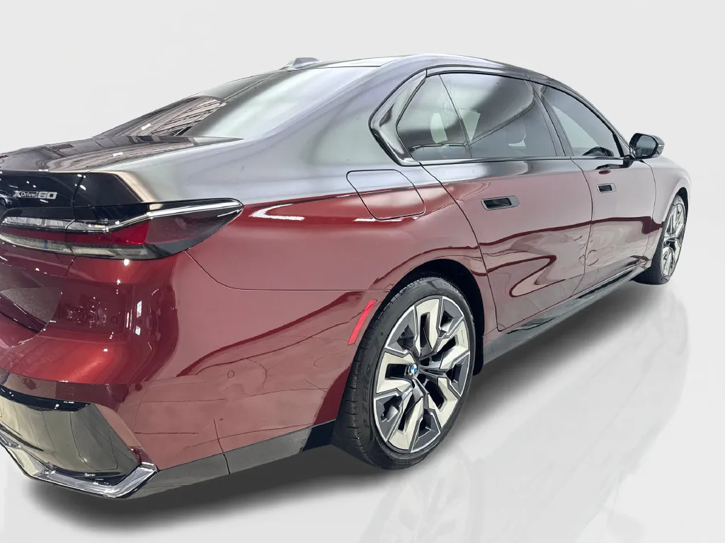 BMW i7 photo 15
