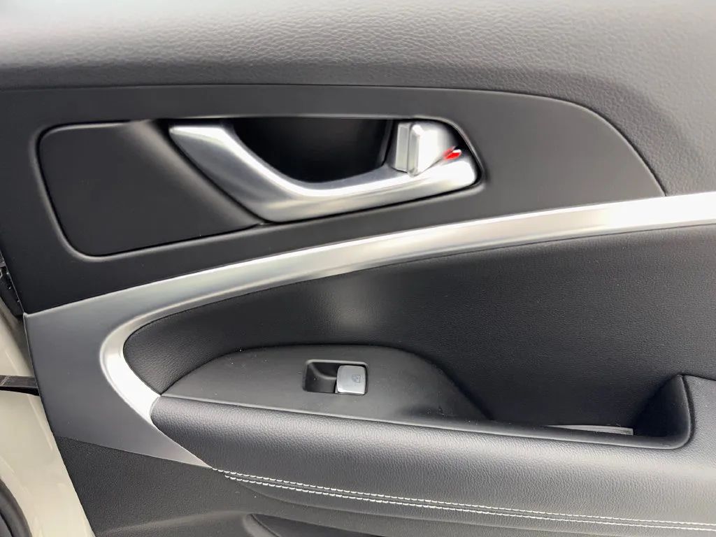 Genesis G70 photo 41