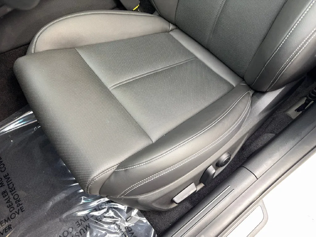Genesis G70 photo 26