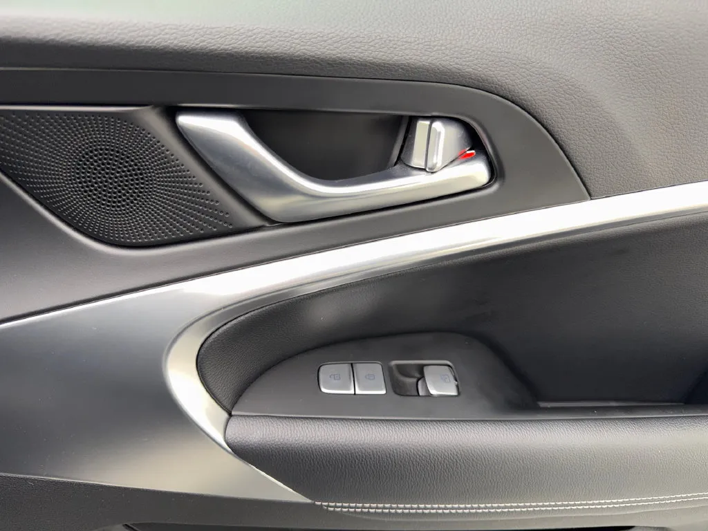 Genesis G70 photo 47