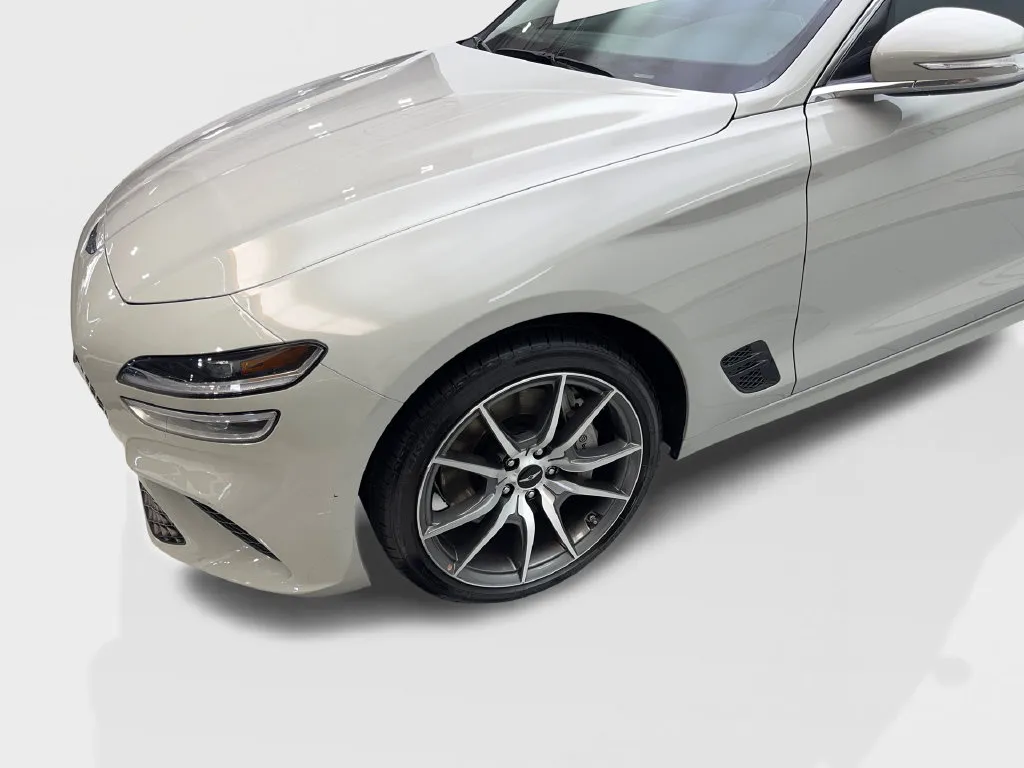 Genesis G70 photo 12