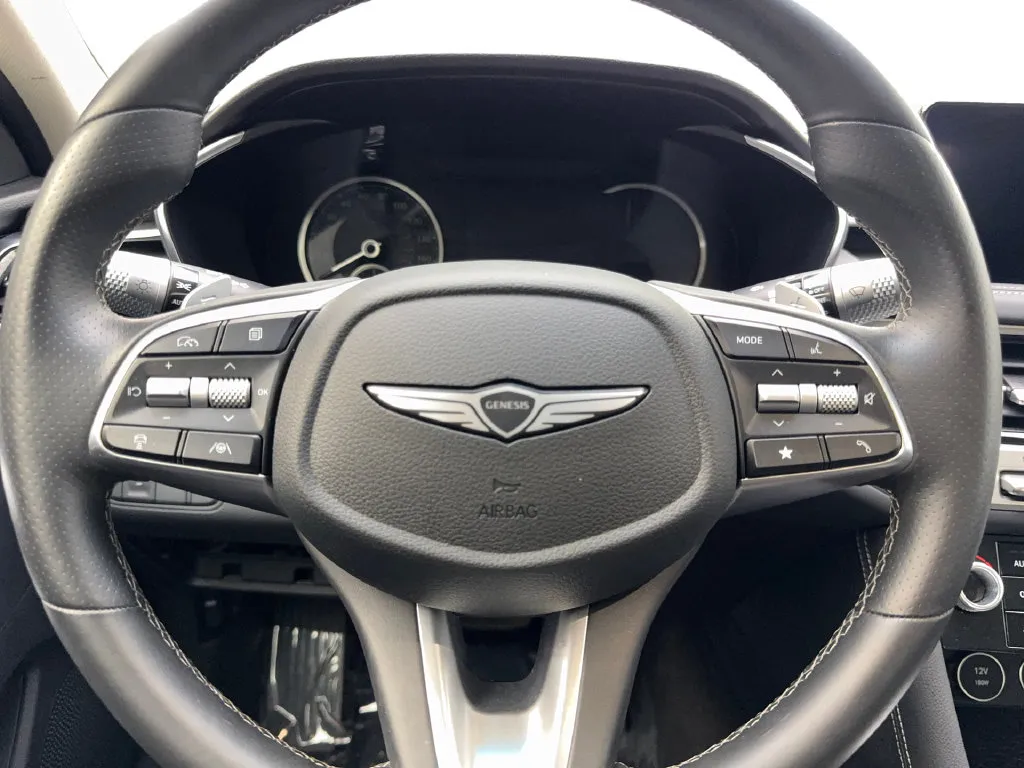 Genesis G70 photo 55