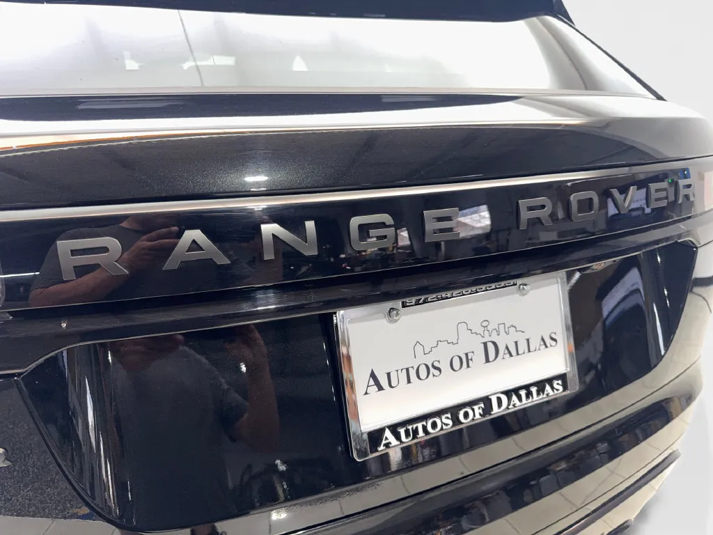 Land Rover Range Rover Velar photo 23