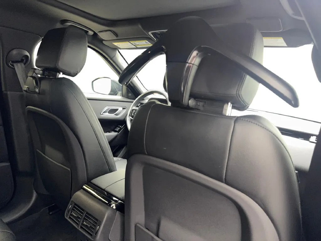 Land Rover Range Rover Velar photo 43