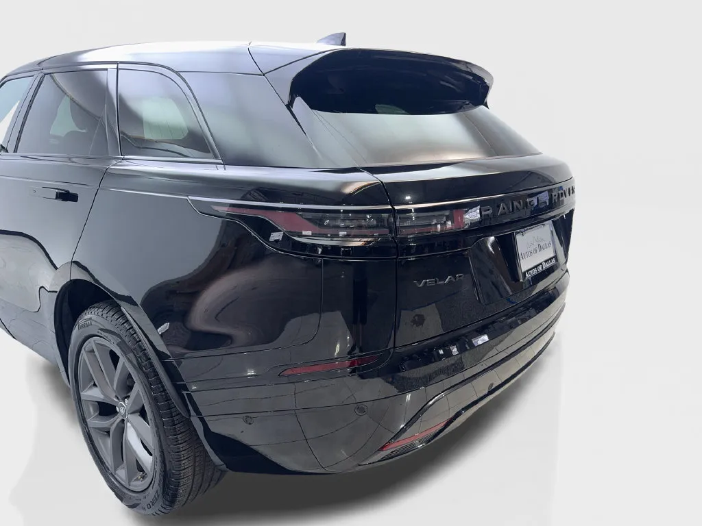 Land Rover Range Rover Velar photo 21