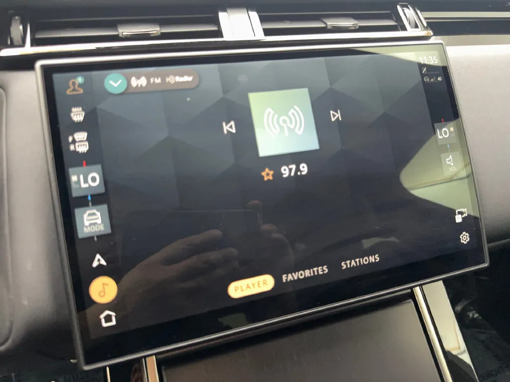 Land Rover Range Rover Velar photo 65
