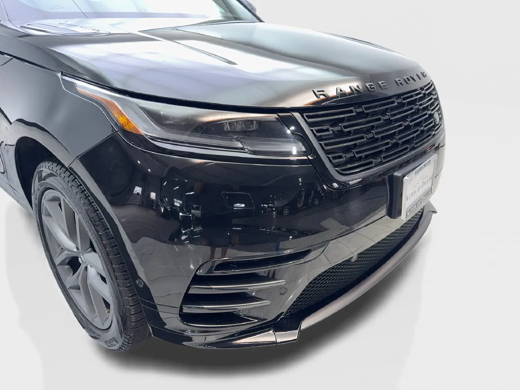 Land Rover Range Rover Velar photo 19