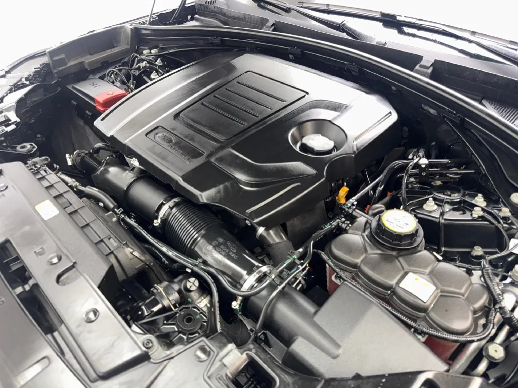 Land Rover Range Rover Velar photo 75