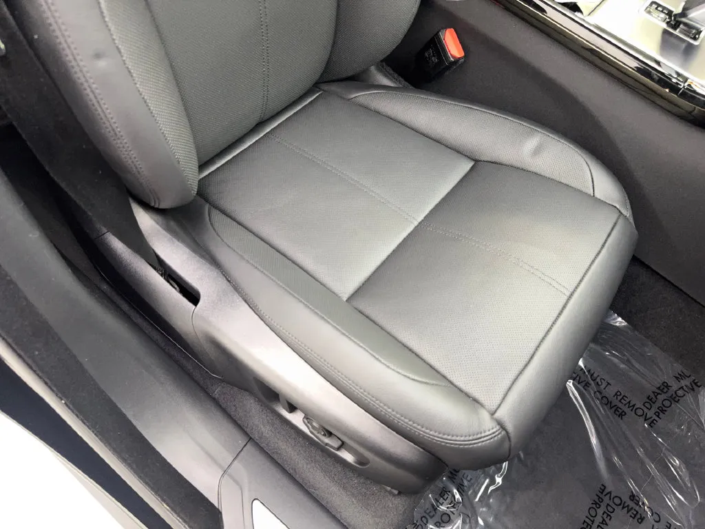 Land Rover Range Rover Velar photo 48