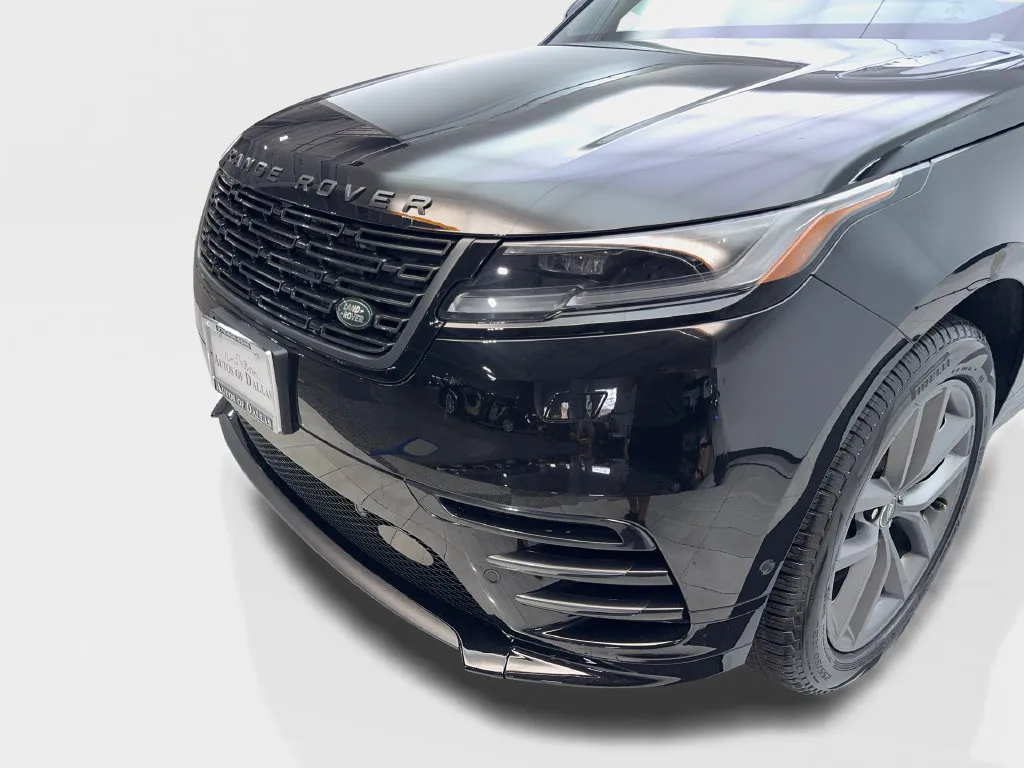 Land Rover Range Rover Velar photo 18