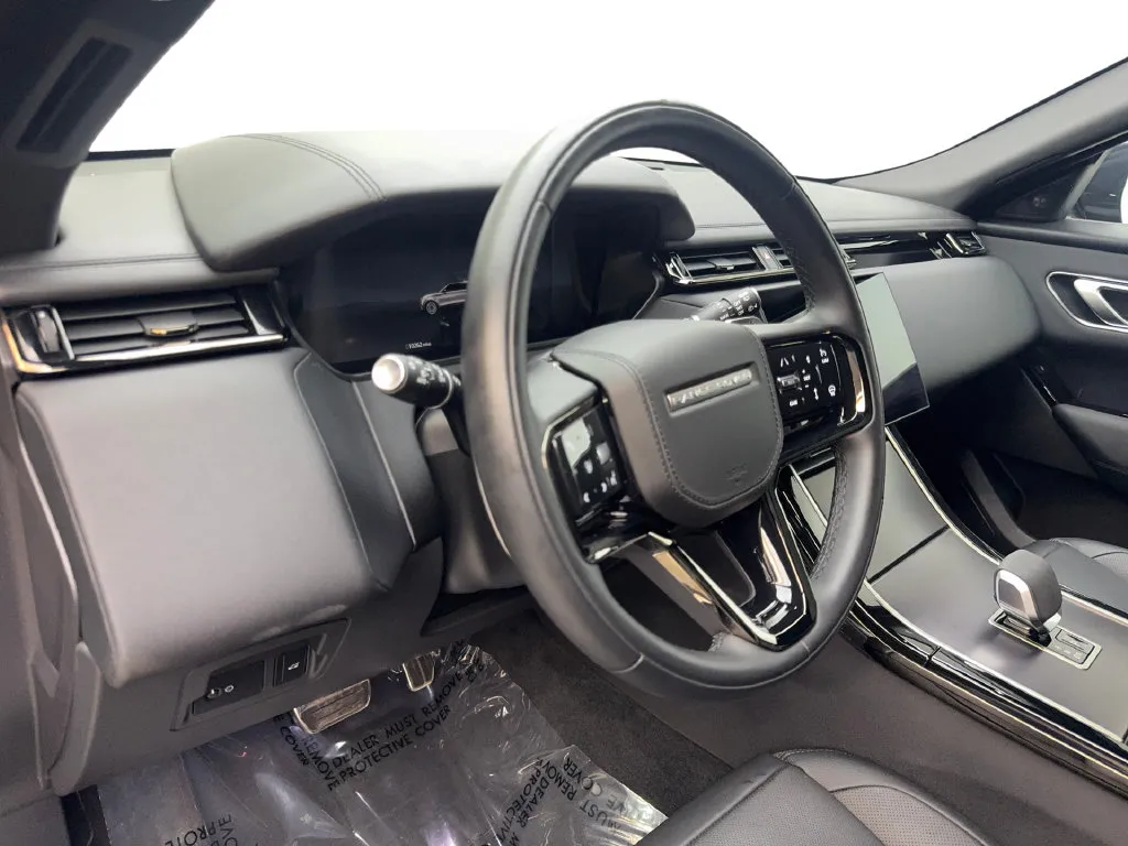 Land Rover Range Rover Velar photo 52