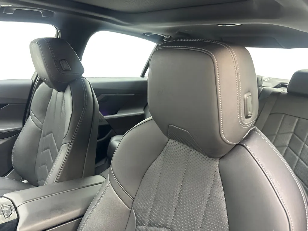 BMW 5 Series photo 29