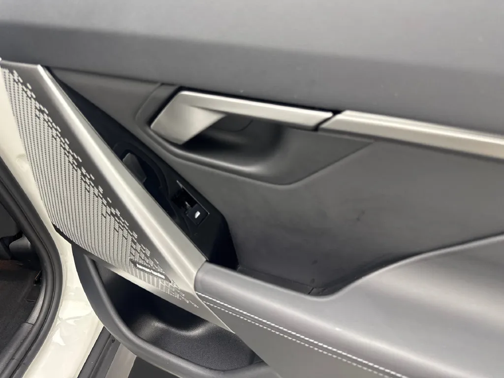 BMW 5 Series photo 45