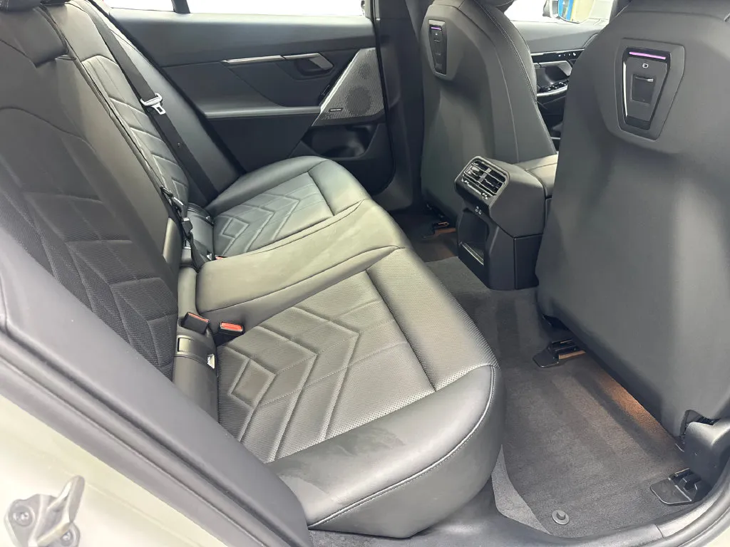 BMW 5 Series photo 41