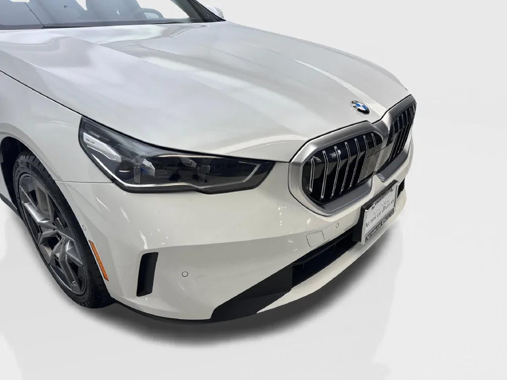BMW 5 Series photo 19