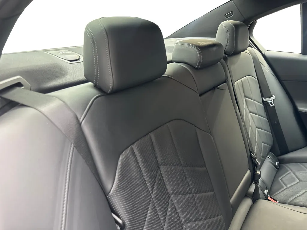 BMW 5 Series photo 42