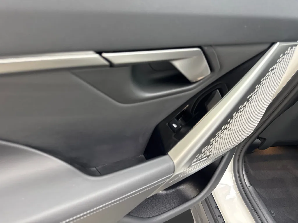 BMW 5 Series photo 40