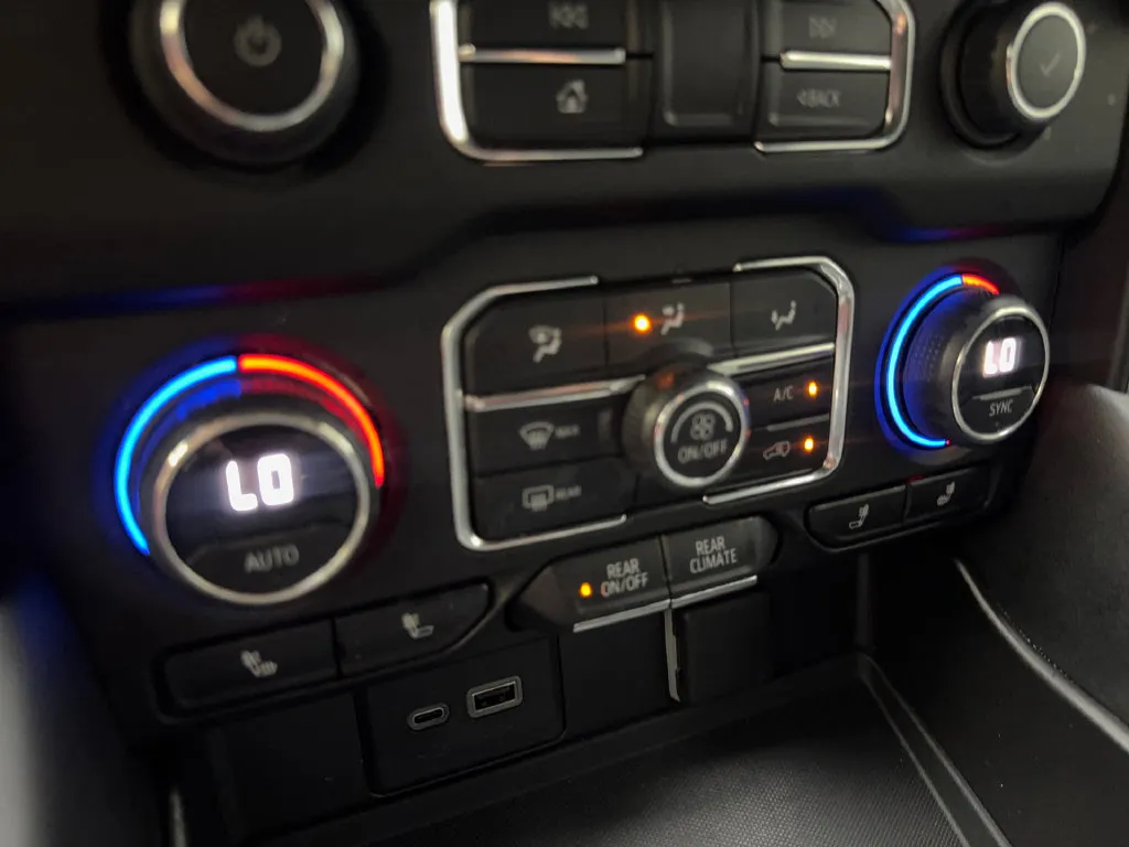 Chevrolet Tahoe photo 74