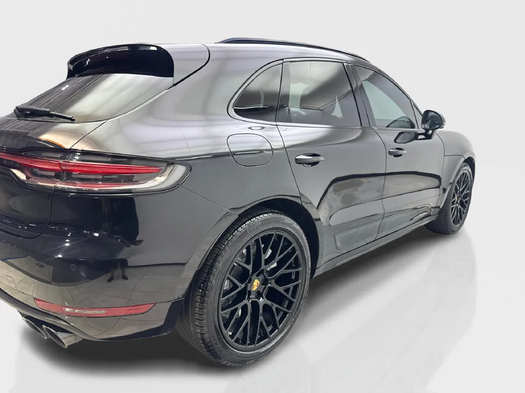 Porsche Macan photo 15