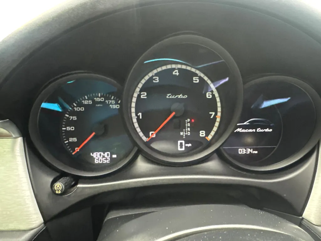 Porsche Macan photo 60