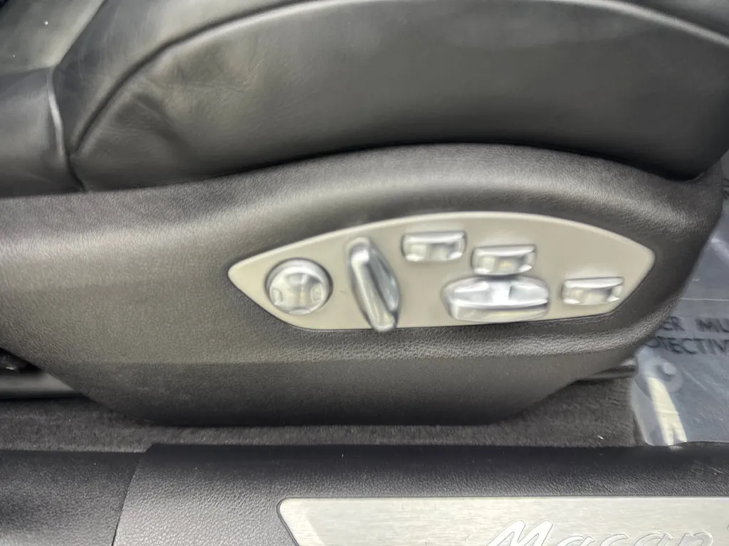 Porsche Macan photo 48