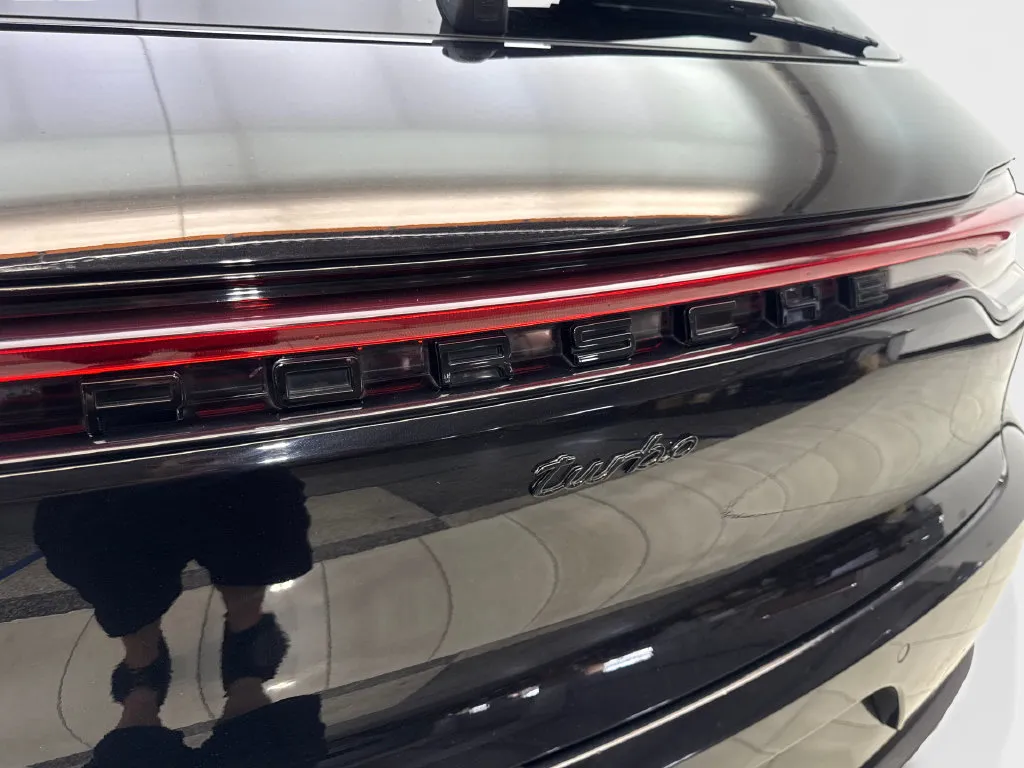 Porsche Macan photo 23