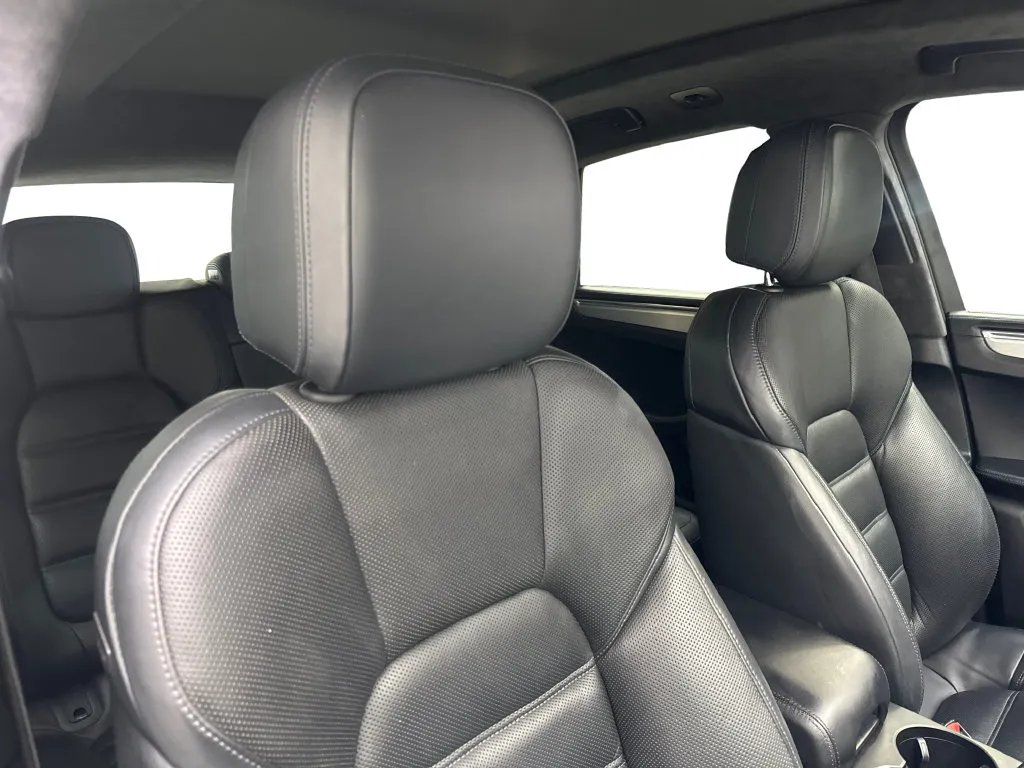 Porsche Macan photo 46