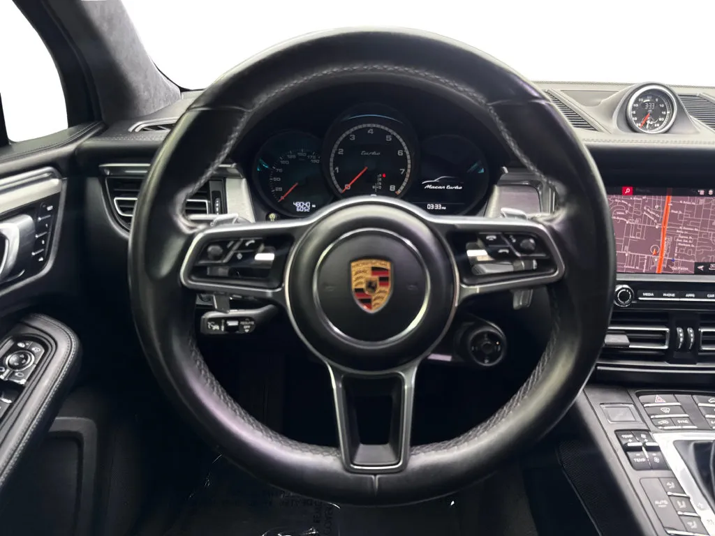 Porsche Macan photo 57