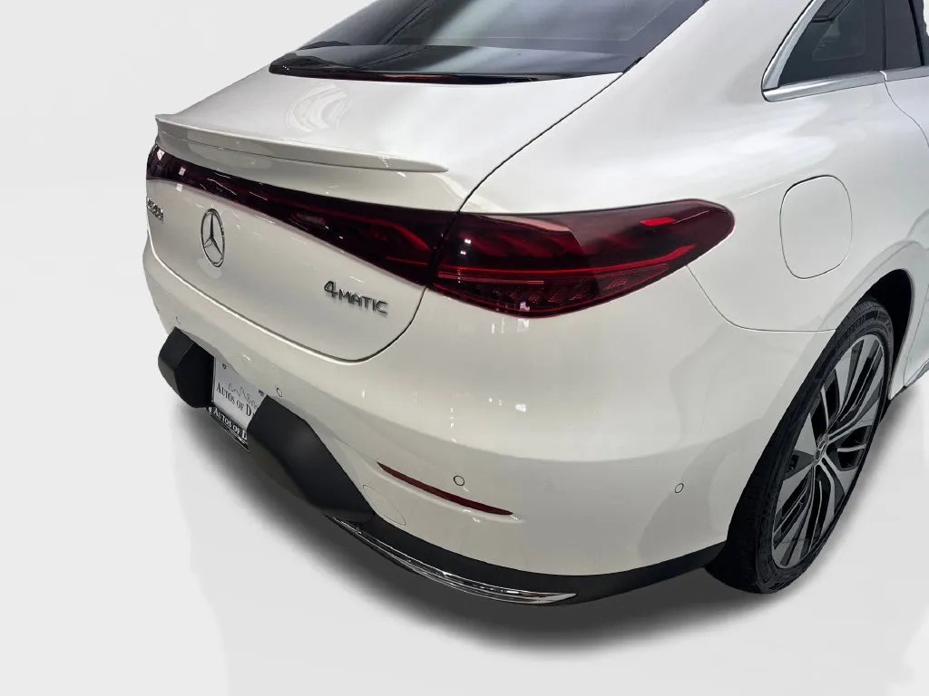 Mercedes-Benz EQE photo 20
