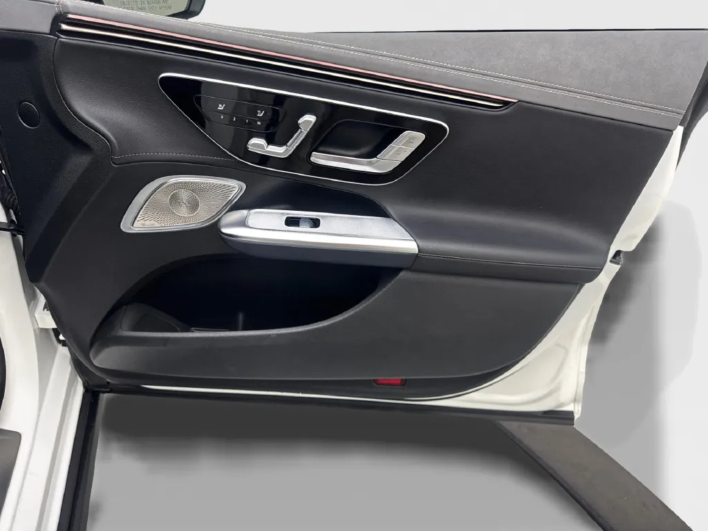 Mercedes-Benz EQE photo 48
