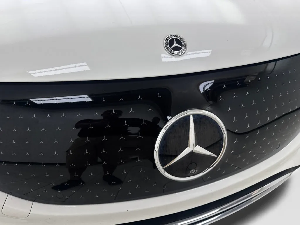 Mercedes-Benz EQE photo 27