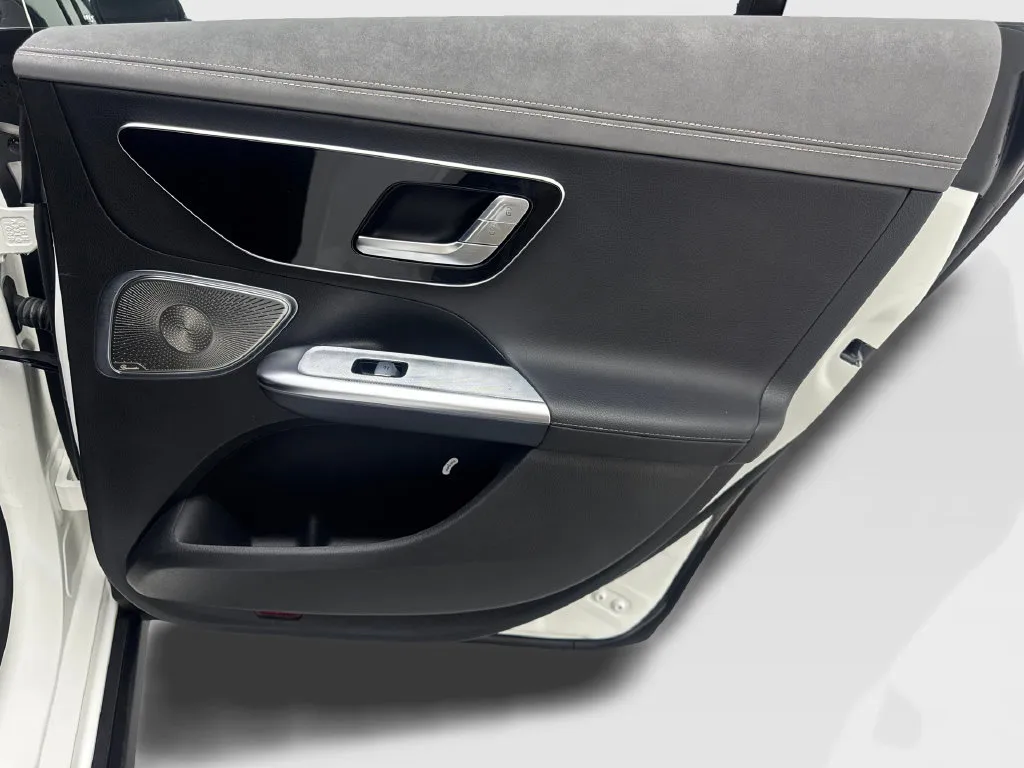 Mercedes-Benz EQE photo 43
