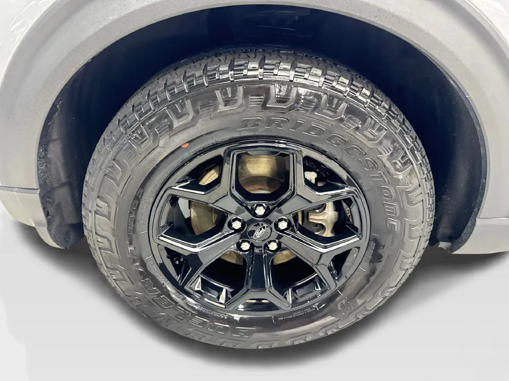 Ford Explorer photo 95