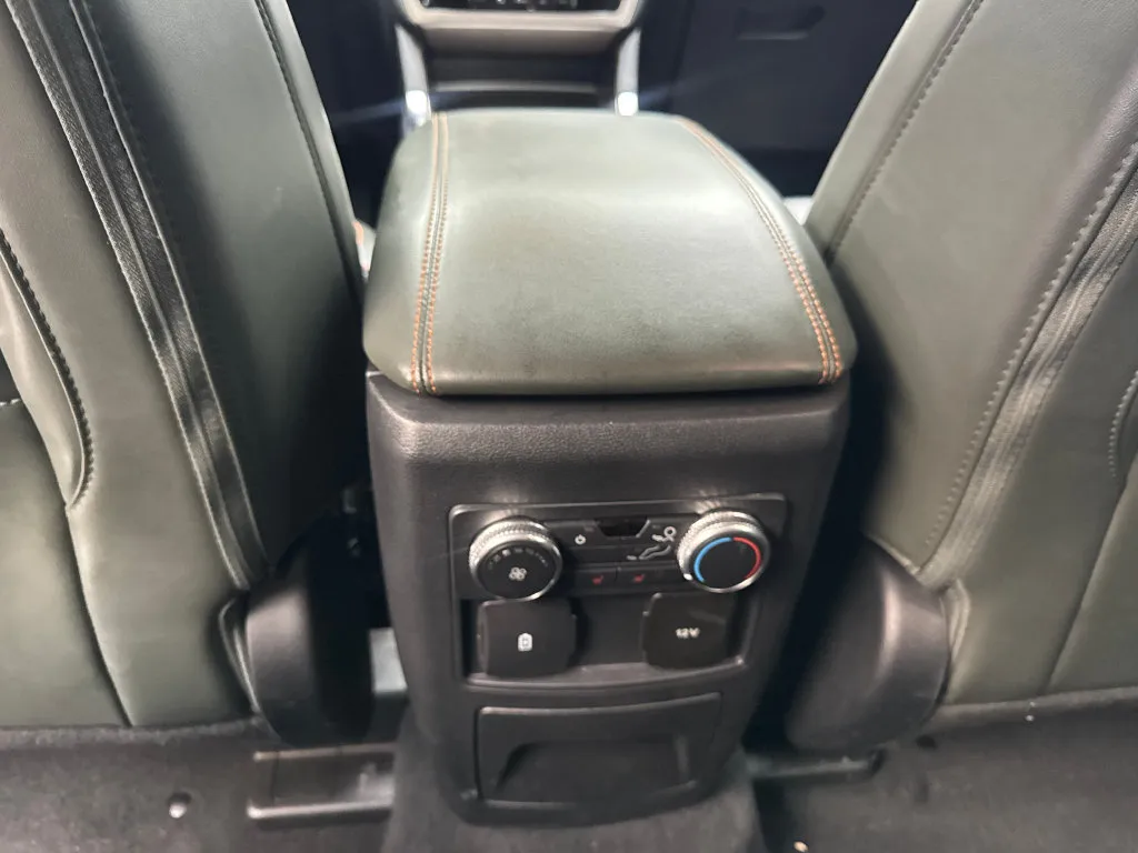 Ford Explorer photo 78