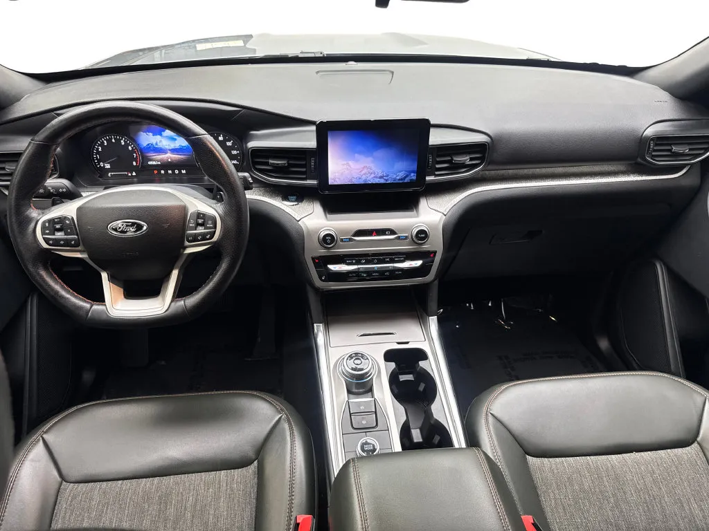 Ford Explorer photo 58