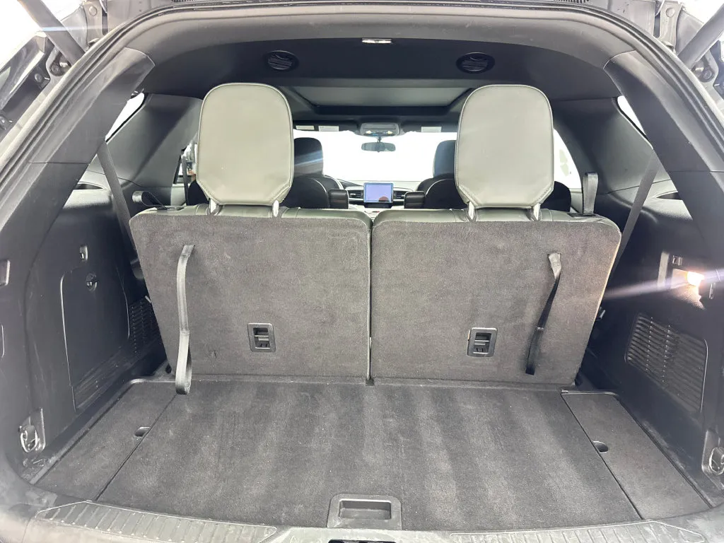 Ford Explorer photo 86