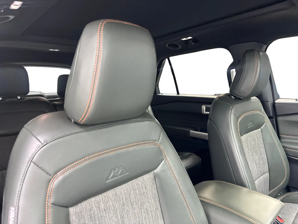 Ford Explorer photo 52