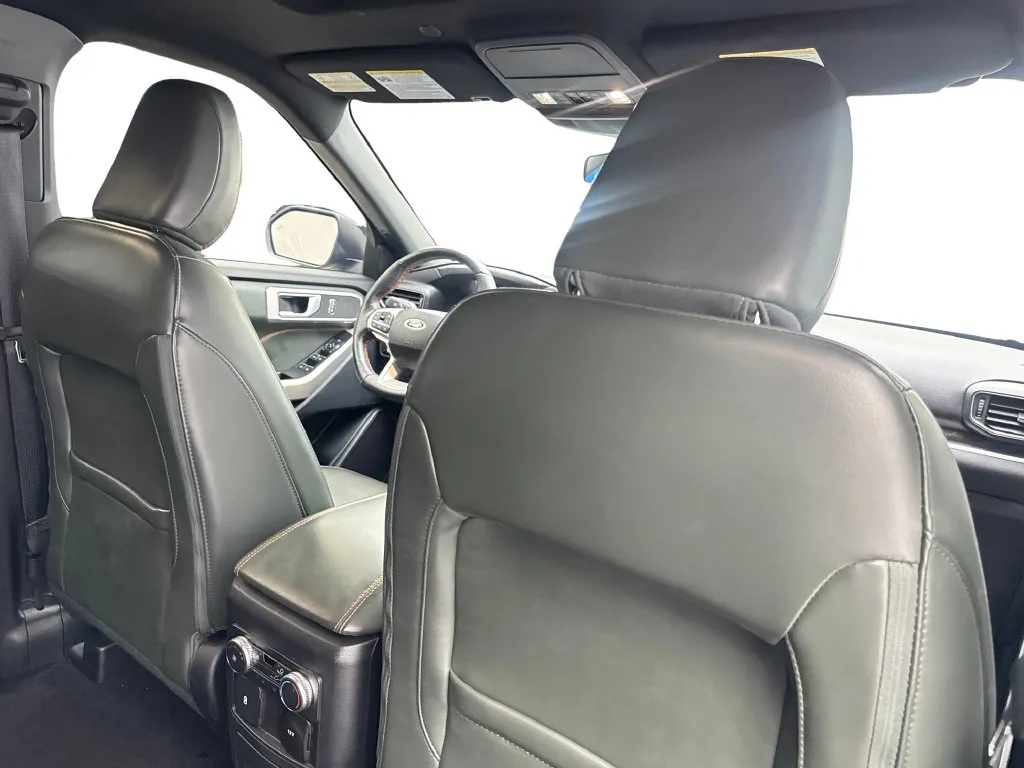 Ford Explorer photo 48