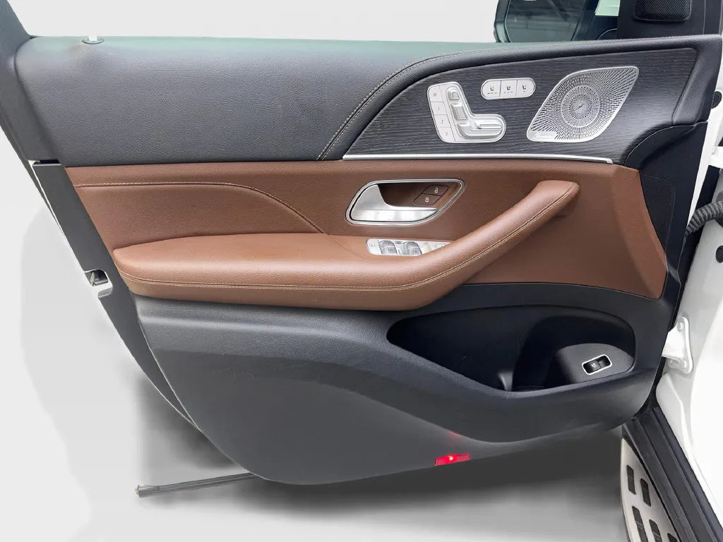 Mercedes-Benz GLE photo 32